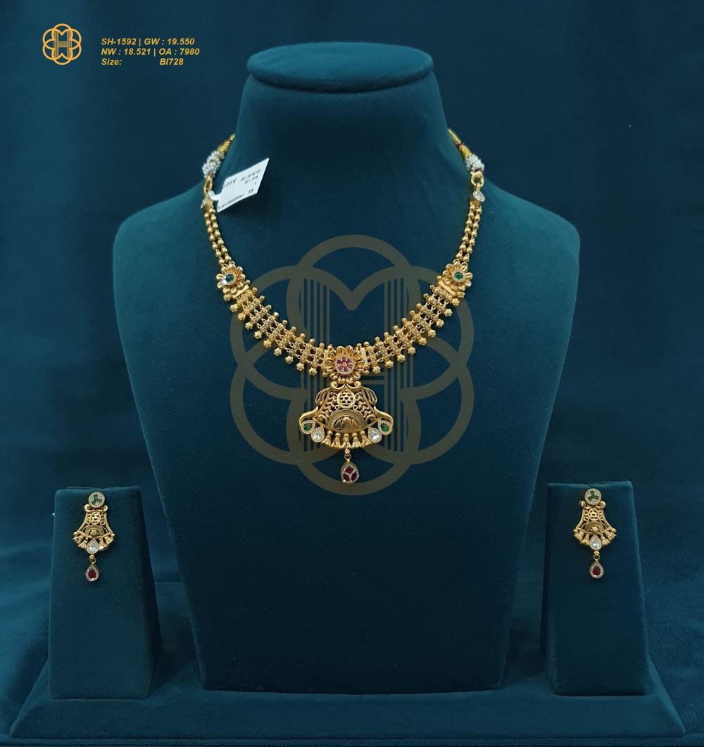 SWAROVSKI HAF SET - 1