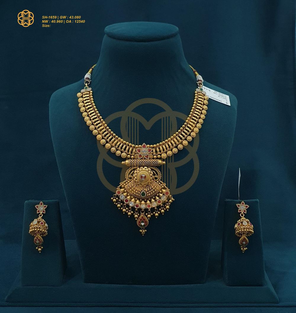 SWAROVSKI HAF SET - 1